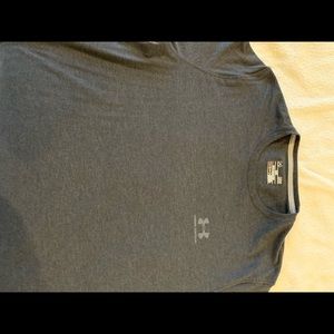 Large Under Armour Cotton Blend T-Shirt
